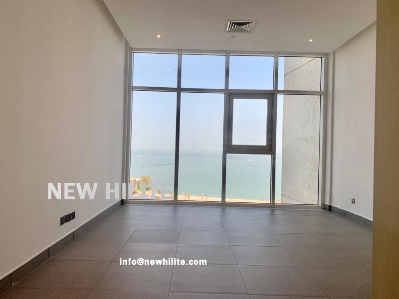 Three bedroom apartment with a sea view for rent in Bneid al qar